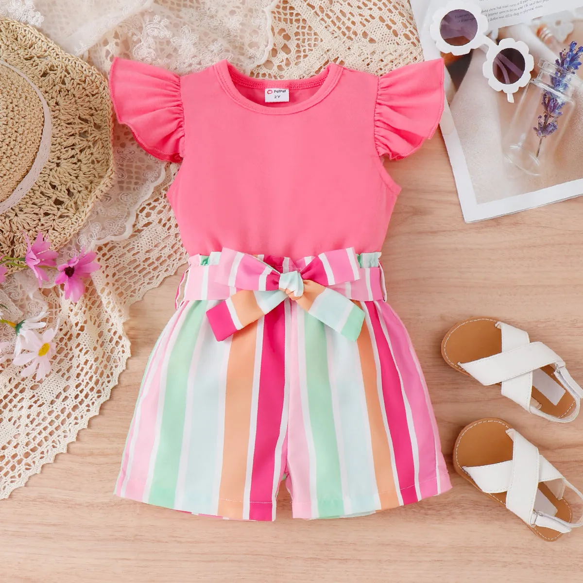 2pcs Toddler Girl Sweet Flutter-sleeve Tee and Stripe Belted Shorts Set