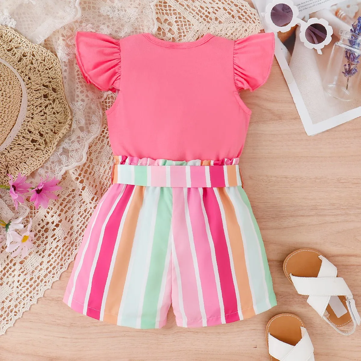 2pcs Toddler Girl Sweet Flutter-sleeve Tee and Stripe Belted Shorts Set
