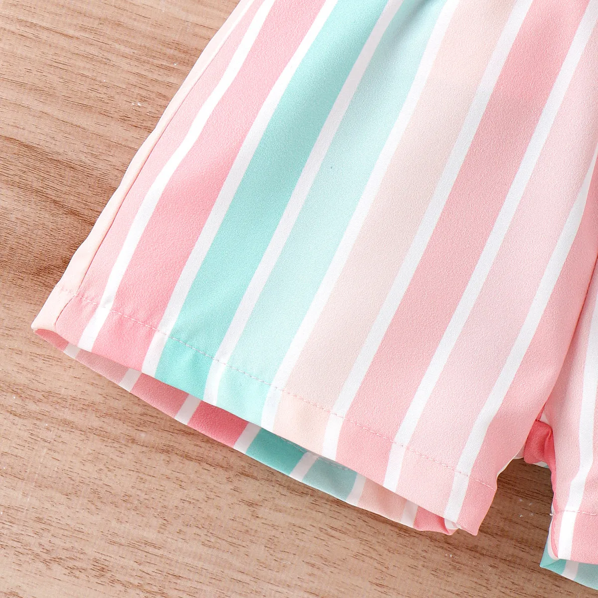 2pcs Toddler Girl Sweet Flutter-sleeve Tee and Stripe Belted Shorts Set