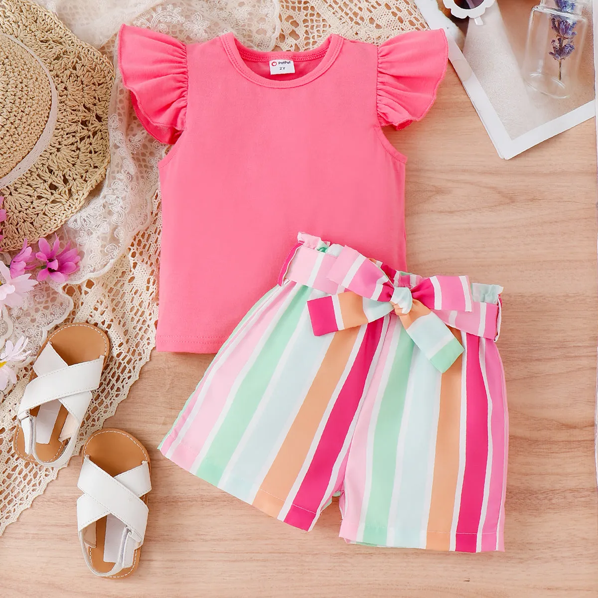 2pcs Toddler Girl Sweet Flutter-sleeve Tee and Stripe Belted Shorts Set