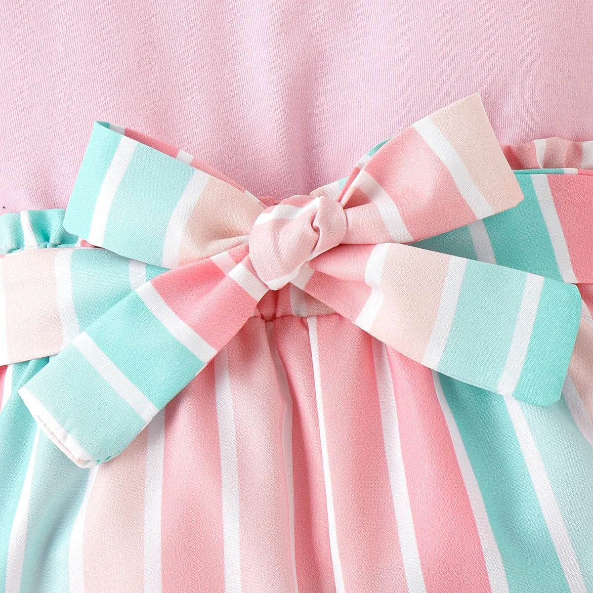 2pcs Toddler Girl Sweet Flutter-sleeve Tee and Stripe Belted Shorts Set