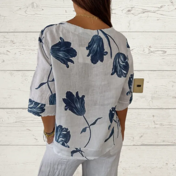 Brunhilde - Women's V-neck shirt