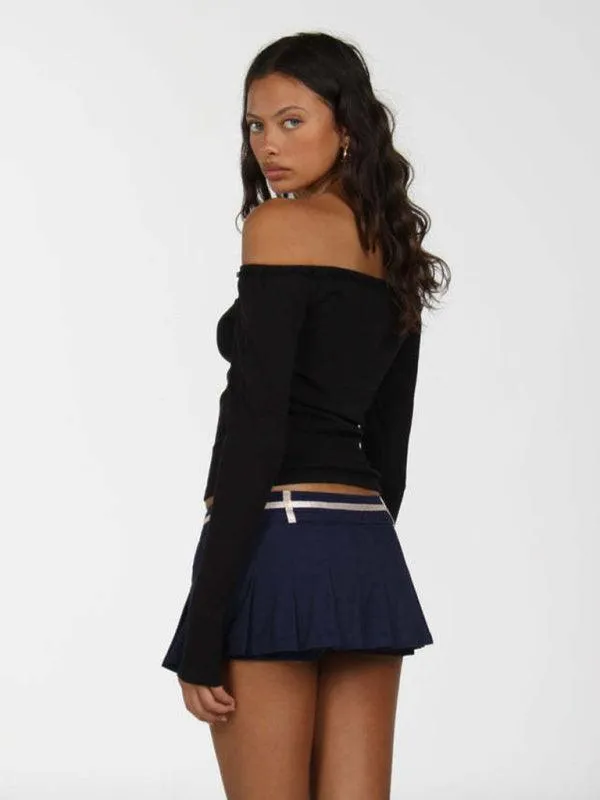 Chic Off-Shoulder Lace Bow Blouse: Fashionable Women's Long-Sleeve Top
