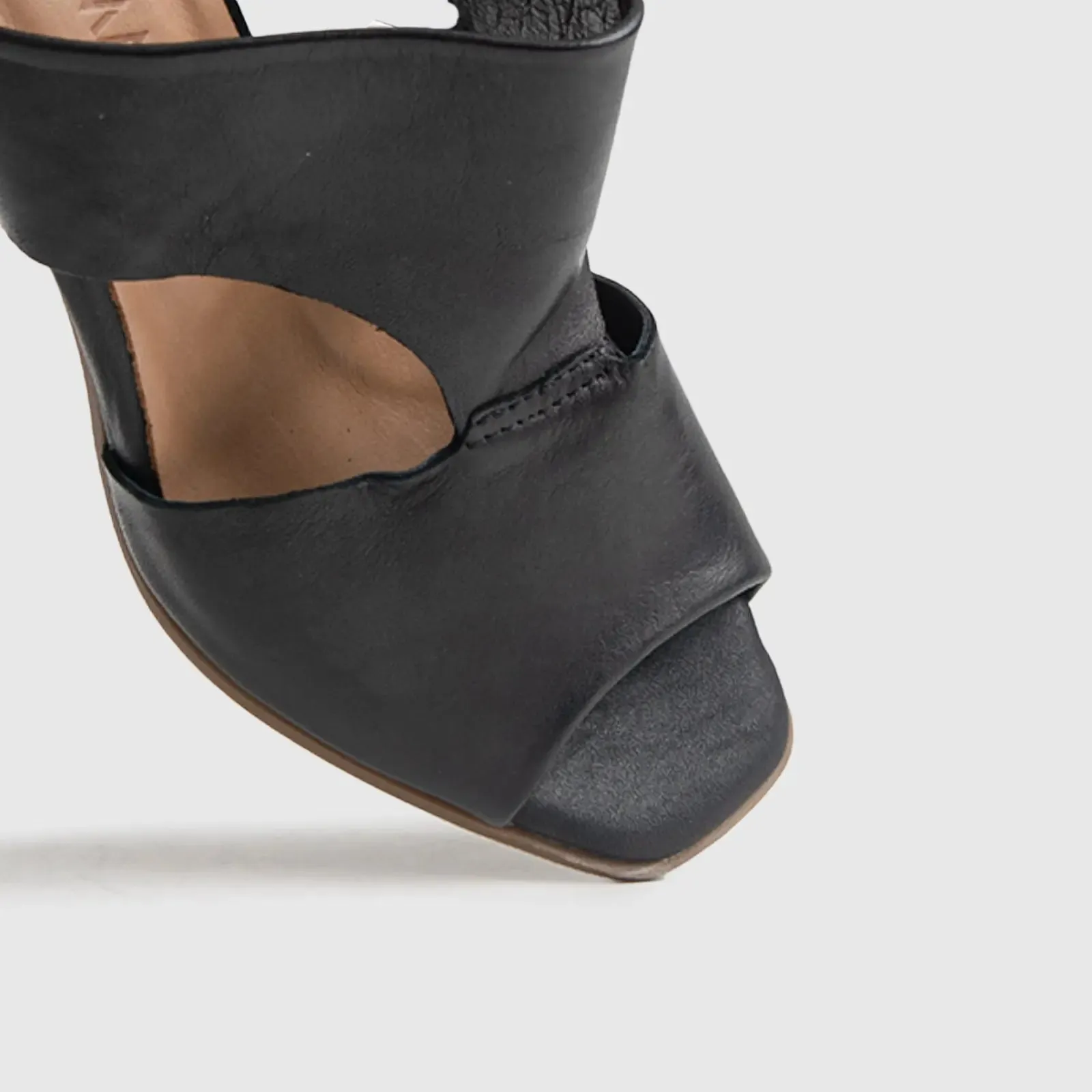 Comfort Block Heel Sandal Black 8333