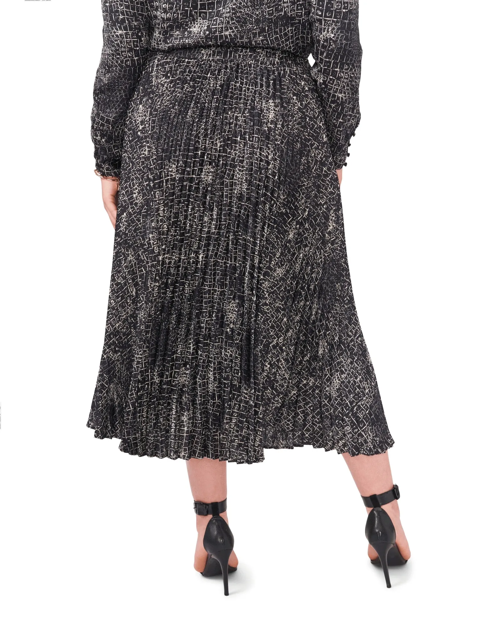 Emily Pleated Croc Print Skirt | RICH BLACK