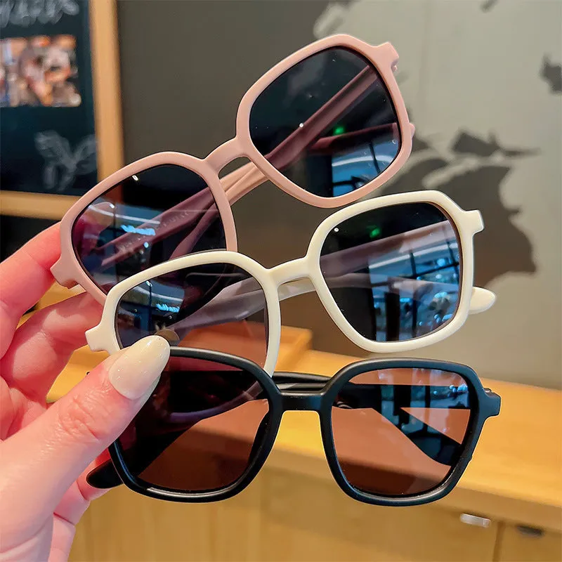 Wholesale Sun protection and UV protection children's silicone sunglasses